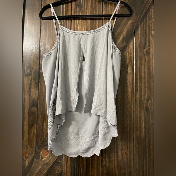 Express Tank Top - Picture 2 of 3